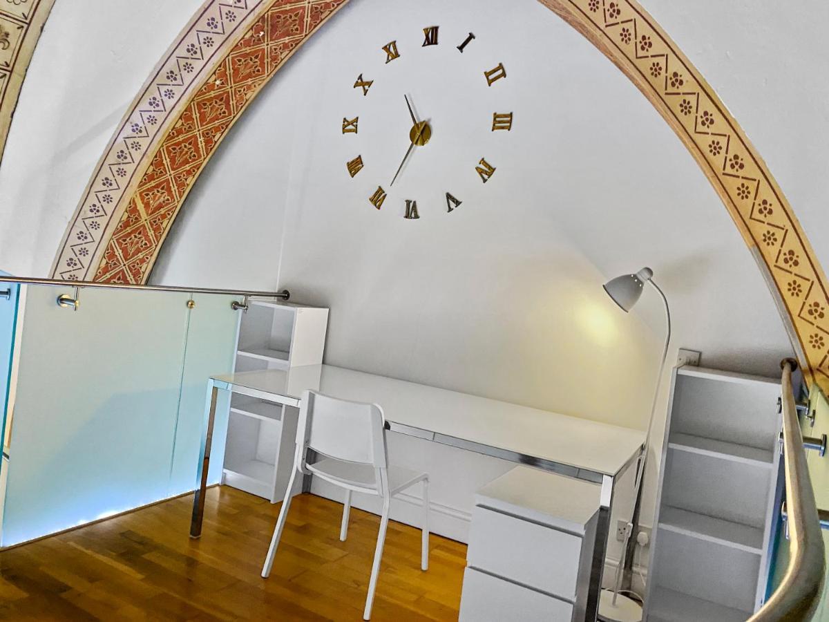 Rare 1-Bed Church Converted Apartment In Лондон Екстер'єр фото
