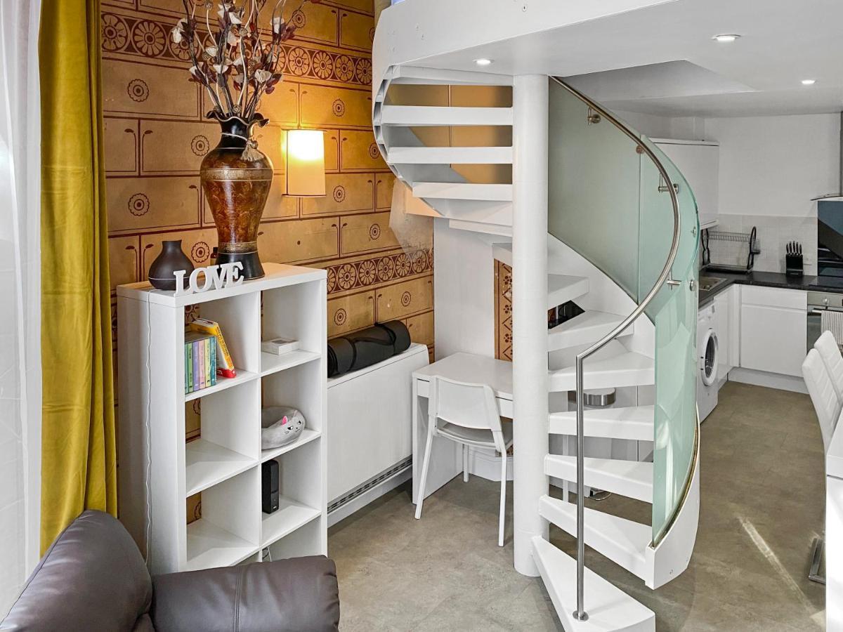 Rare 1-Bed Church Converted Apartment In Лондон Екстер'єр фото
